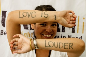 Urban Light founder Alezandra Russell rockin' the love. 